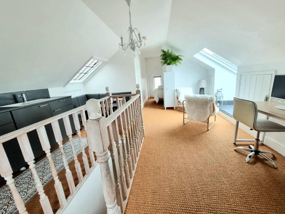West Hill Retreat Seaview Balcony Chic Loft Studio & Free Parking 哈斯丁 外观 照片
